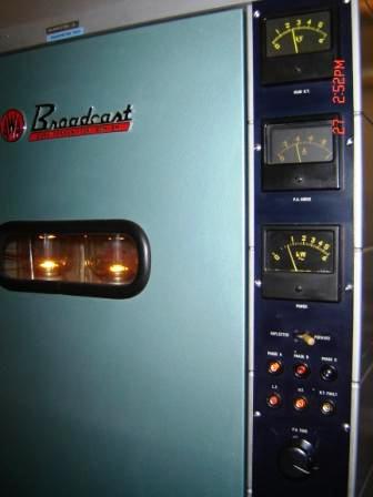 kilo Volts, Amperes, Forward and Reverse Power, status lights & tuning knob.
Modulator valves through window.